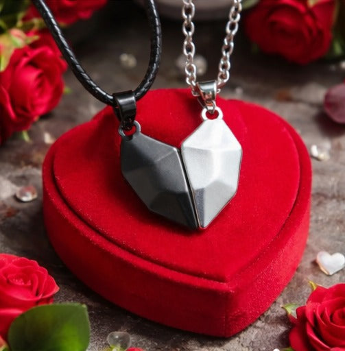 Collar de Corazón Imantado para Parejas – Conexión que los Une ❤️